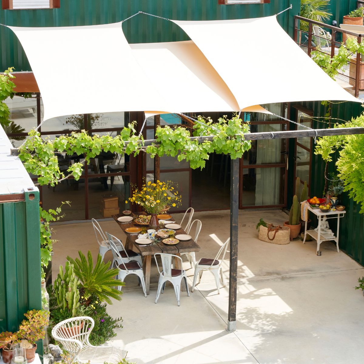 Outdoor shade solutions Perth pool area