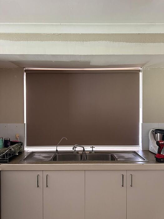 Roller blind kitchen window Perth thumbnail